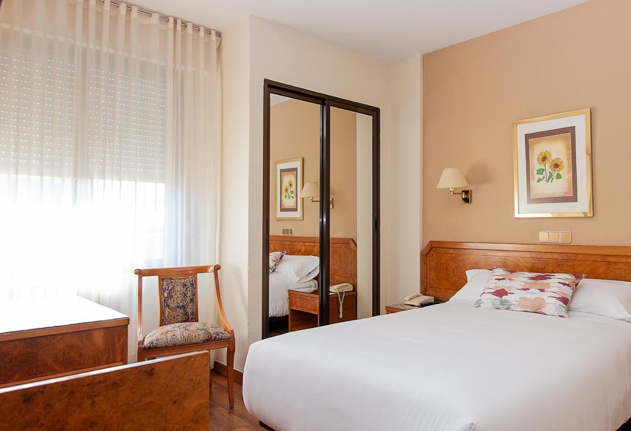 Hotel Don Carmelo Ávila Εξωτερικό φωτογραφία