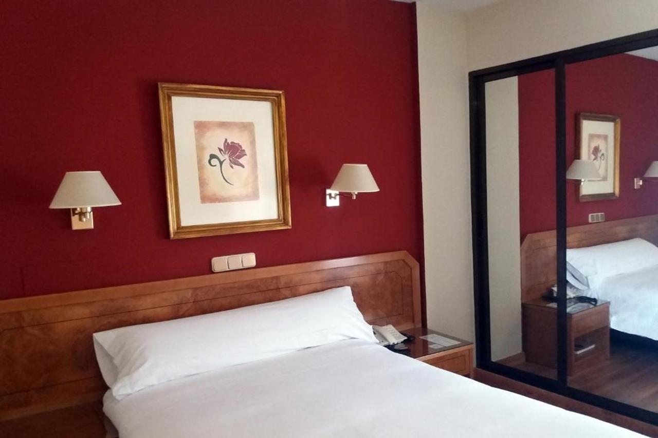 Hotel Don Carmelo Ávila Εξωτερικό φωτογραφία