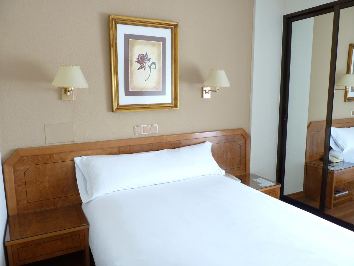 Hotel Don Carmelo Ávila Εξωτερικό φωτογραφία